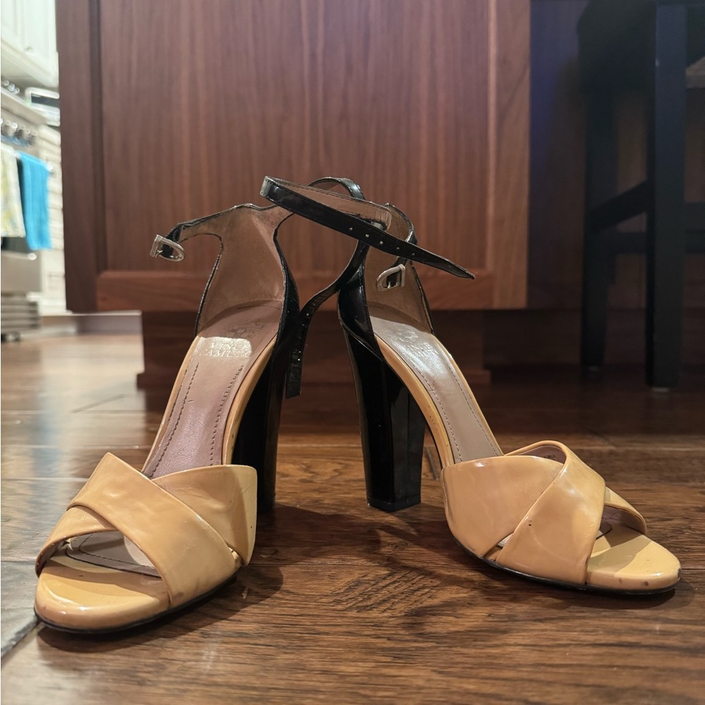 Vince Camuto Black and Tan Strappy Heels